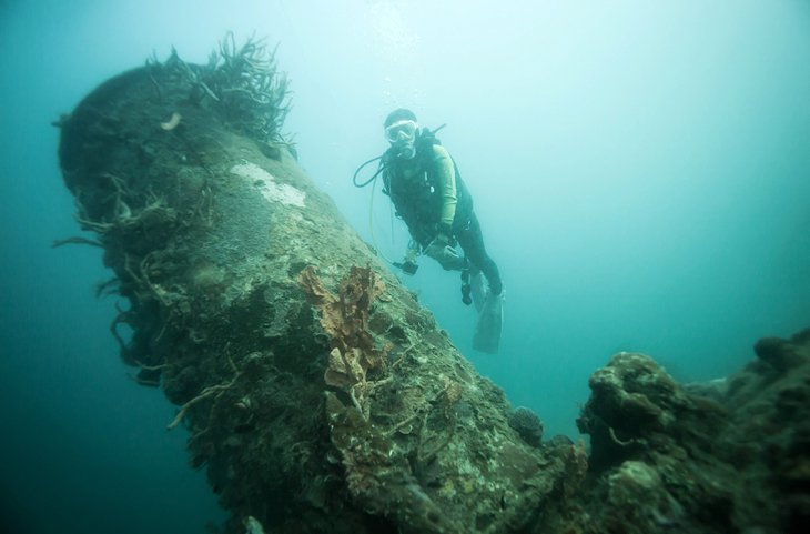 philippines-coron-shipwreck-diving.jpg