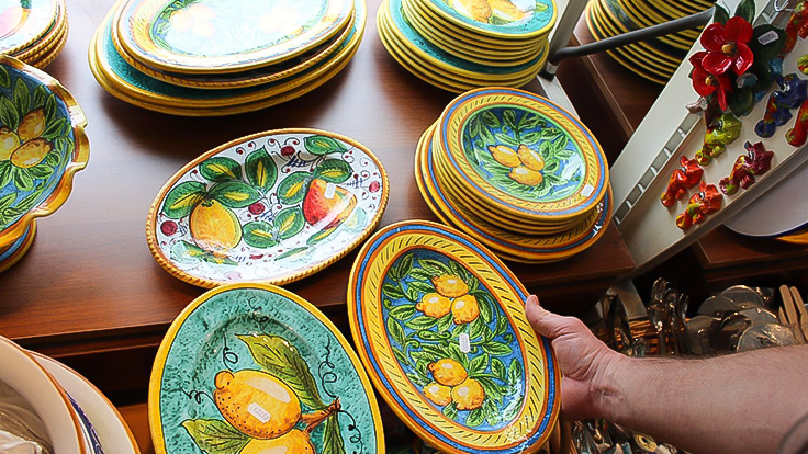 Ceramics-and-pottery-in-Italy.jpg