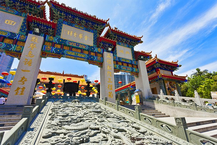 hong-kong-wong-tai-sin-temple.jpg