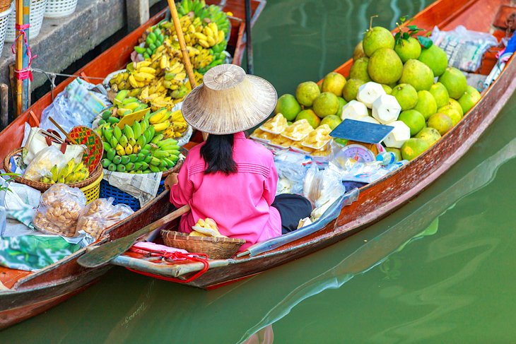 thailand-bangkok-top-attractions-damnoen-saduak-floating-market.jpg