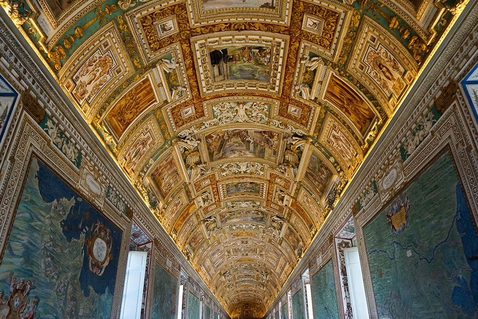 Vaticanmuseums.jpg